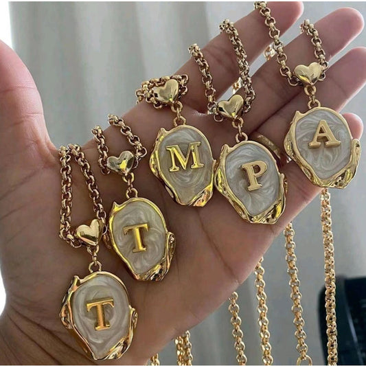 26-letter gold medal oil-dripping character pendant with oyster shell