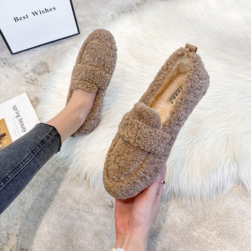 Women warm, fleece loafer