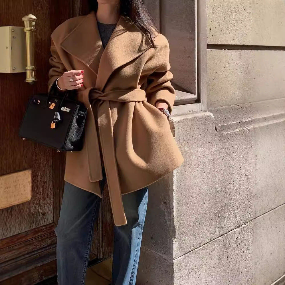elegant large lapel tie, waist-cinching woolen coat for women