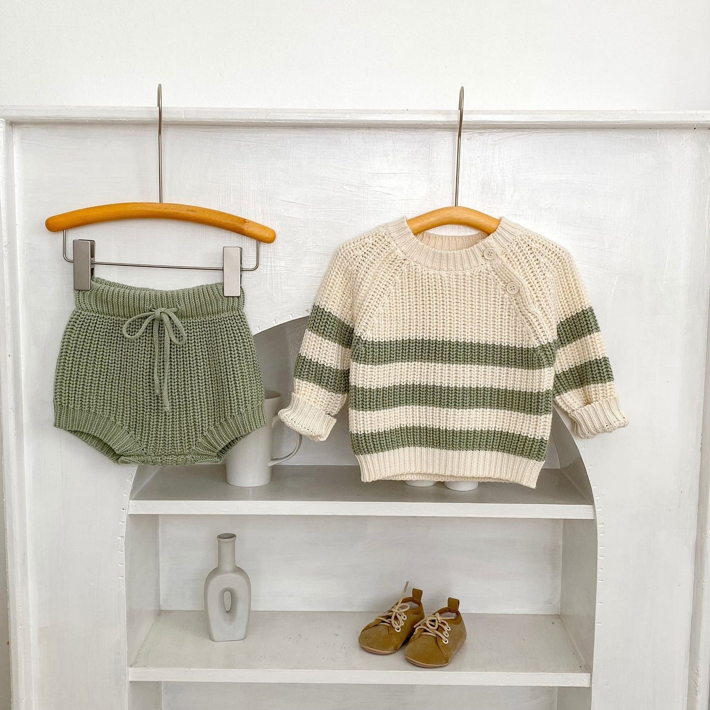 Baby knitted top and bottoms