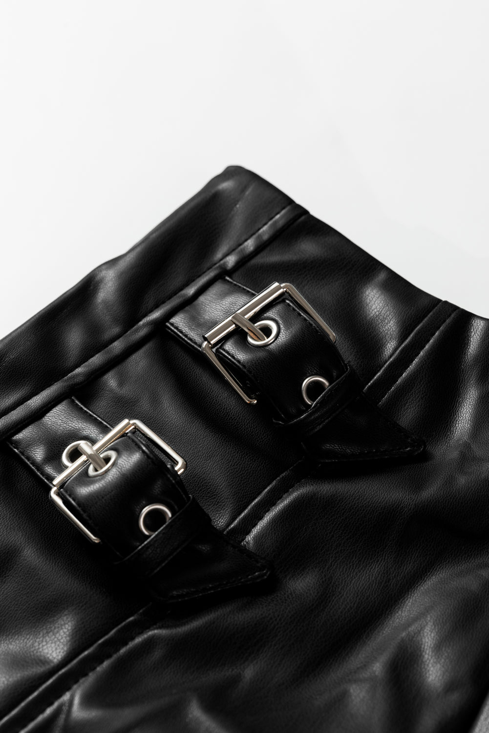 Black Faux Leather Retro Buckle Detail Pleated Stitch Flared Midi Skirt