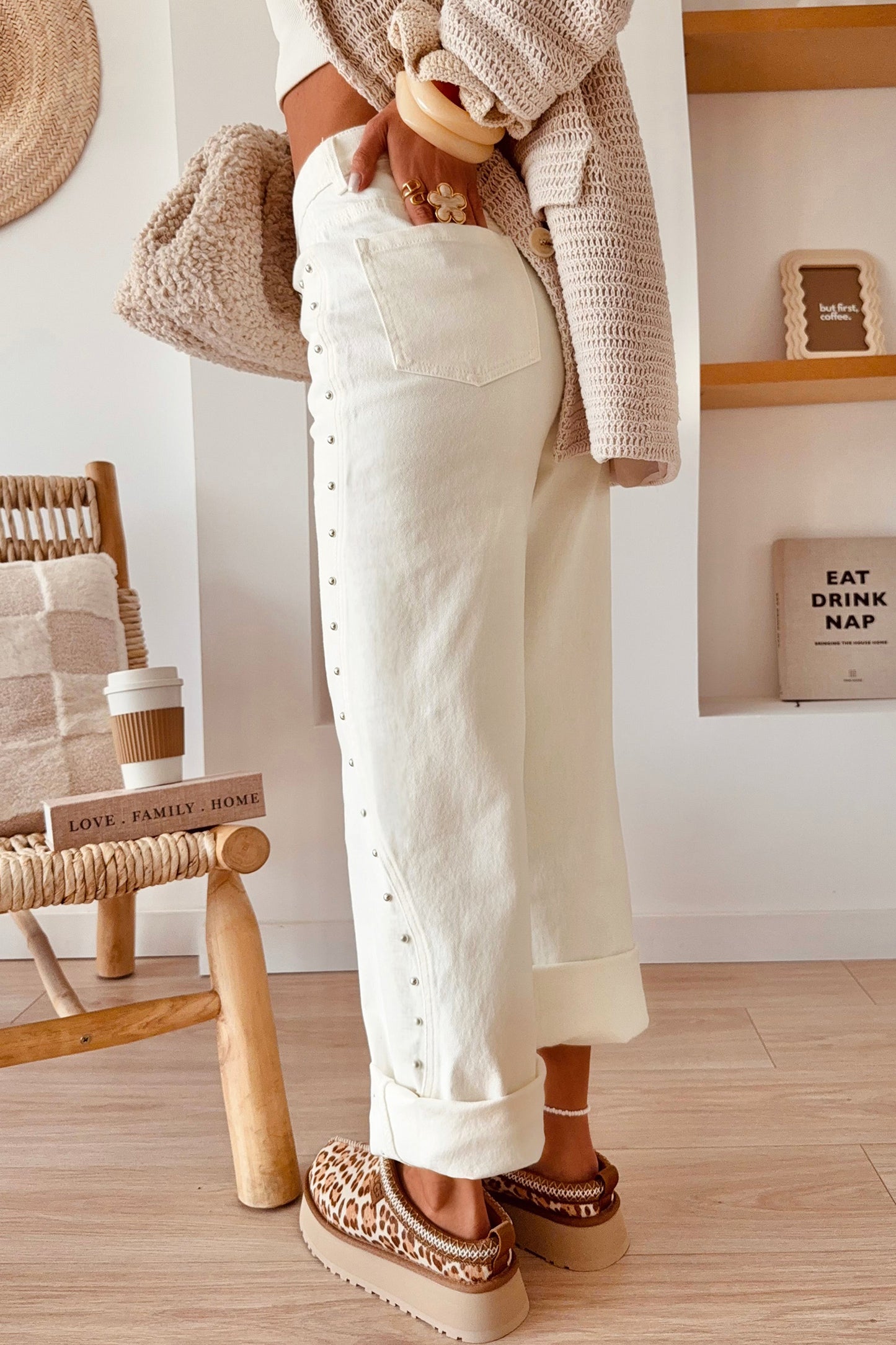 White Side Seam Rivet Detail Ankle Length Casual Jeans