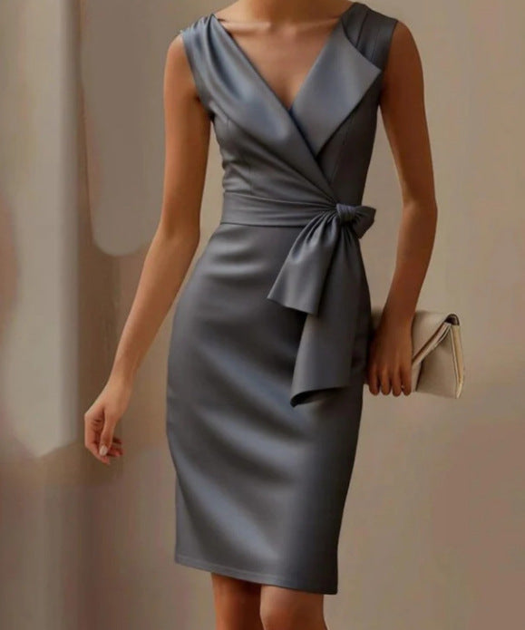 Women's dress with bow decoration