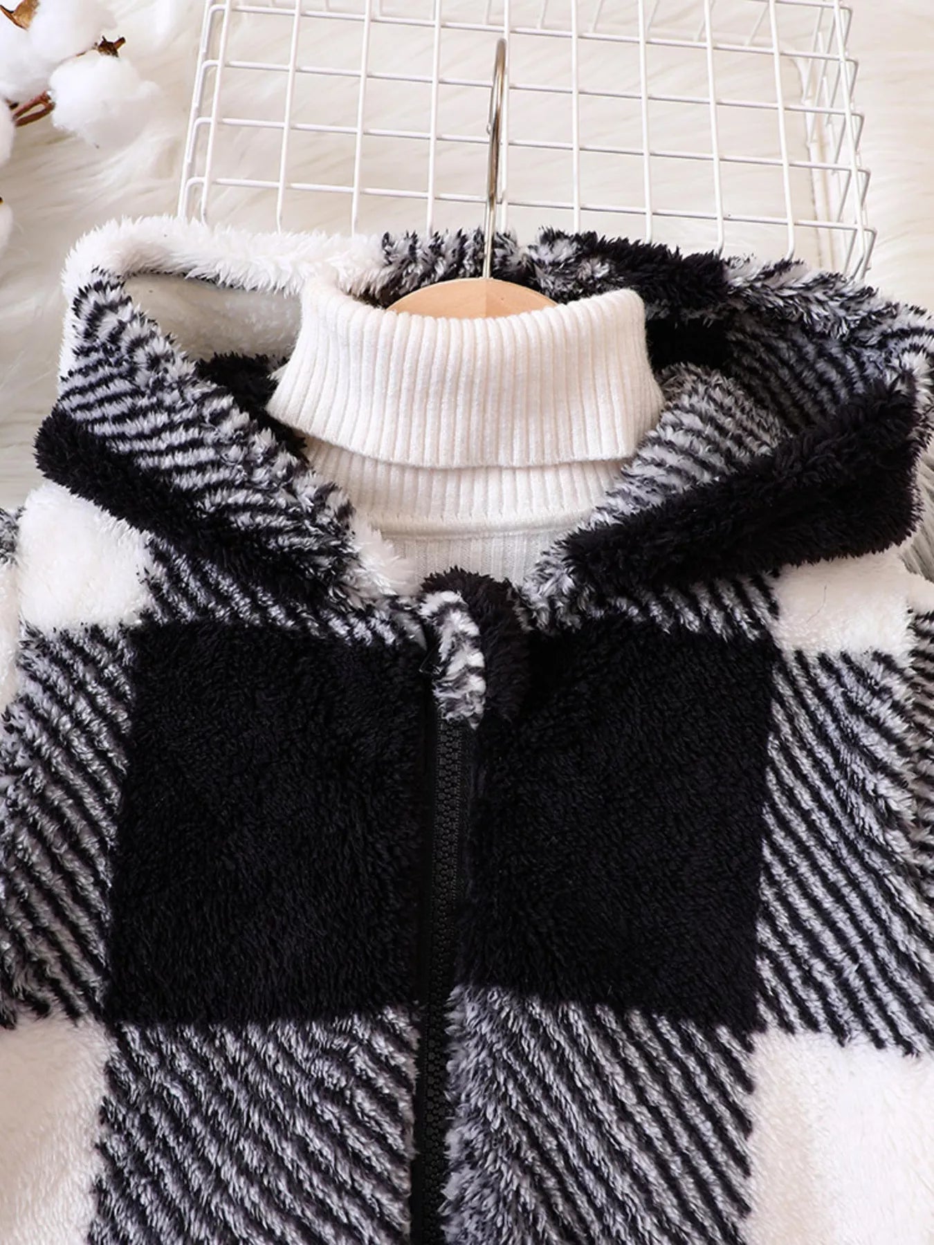 3cb13d6c47c846a69b8df6d4e0bb1e4e-Max-Origin