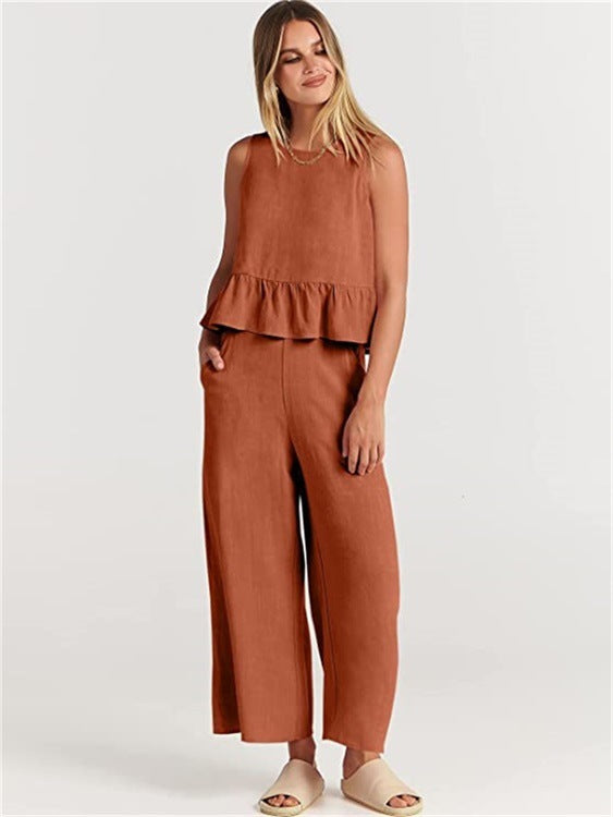 Women's sleeveless ruffle top, wide-leg capri pants set