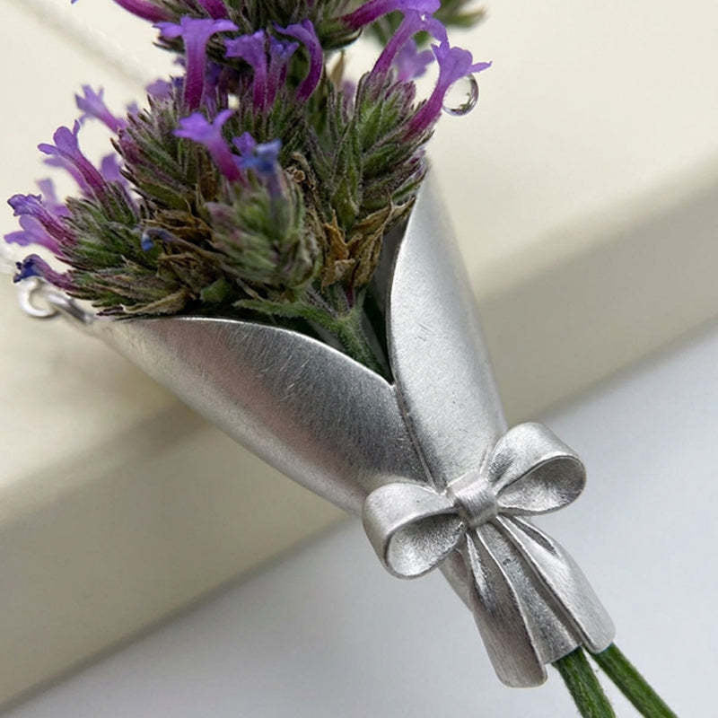 Wearable Flower Bouquet Clip