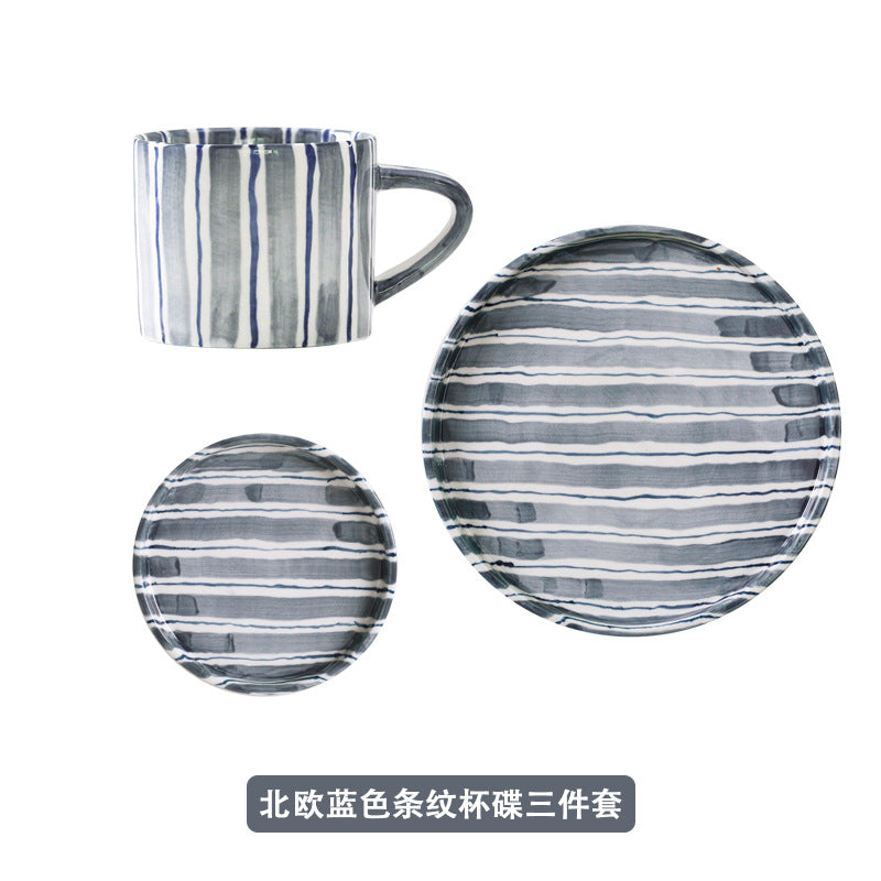 Ceramic coffee cups, plates and saucers sets