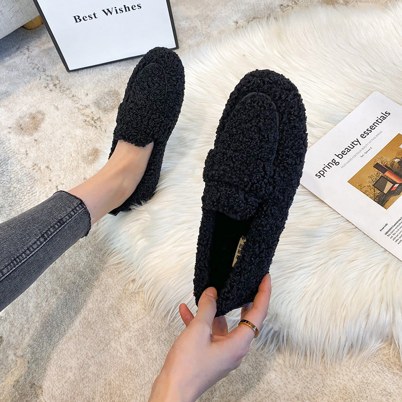 Women warm, fleece loafer