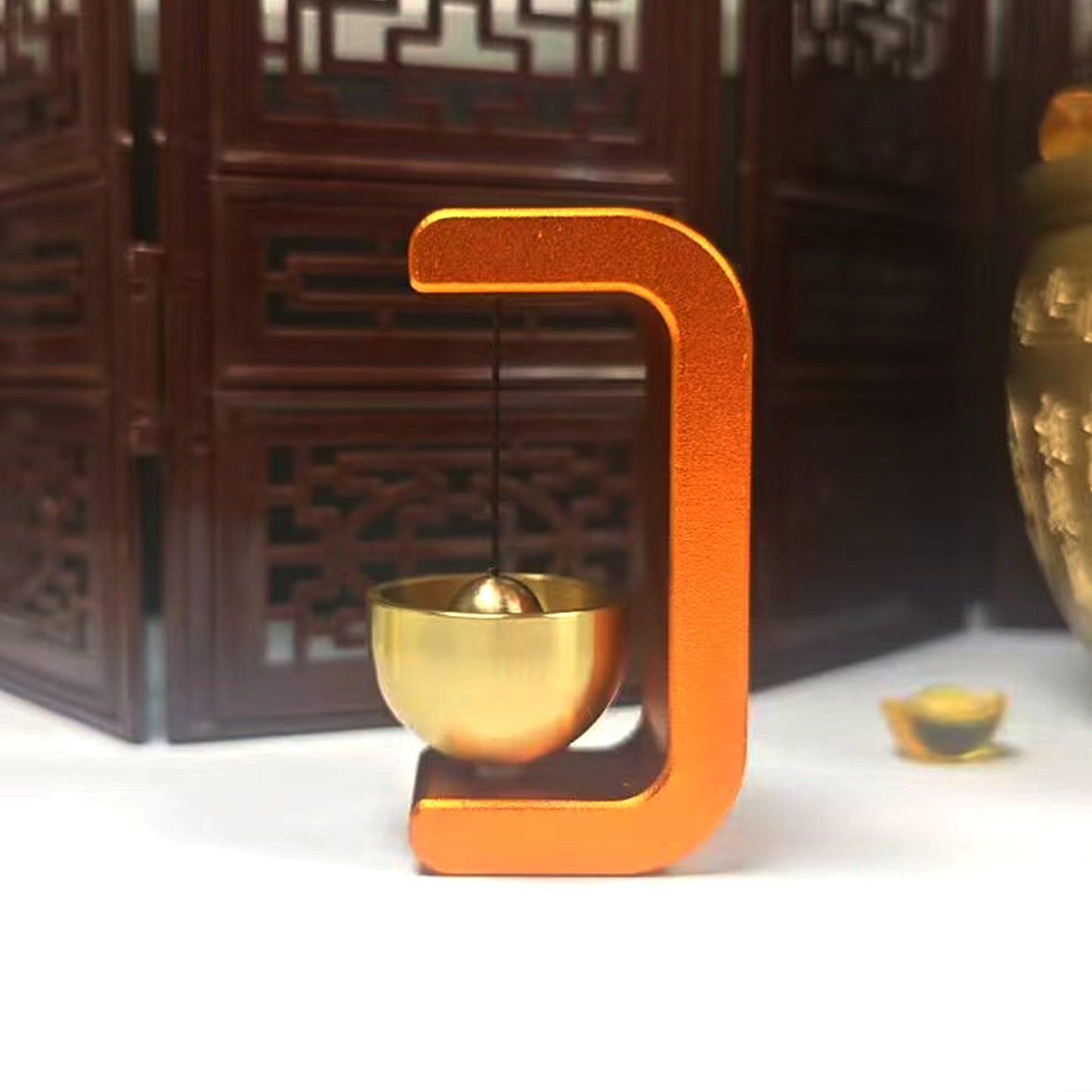 Suction doorbell wind chime