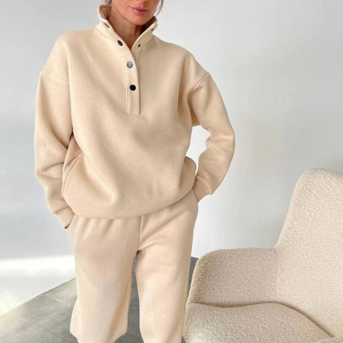 button-up stand-up collar hoodie with matching loose trousers