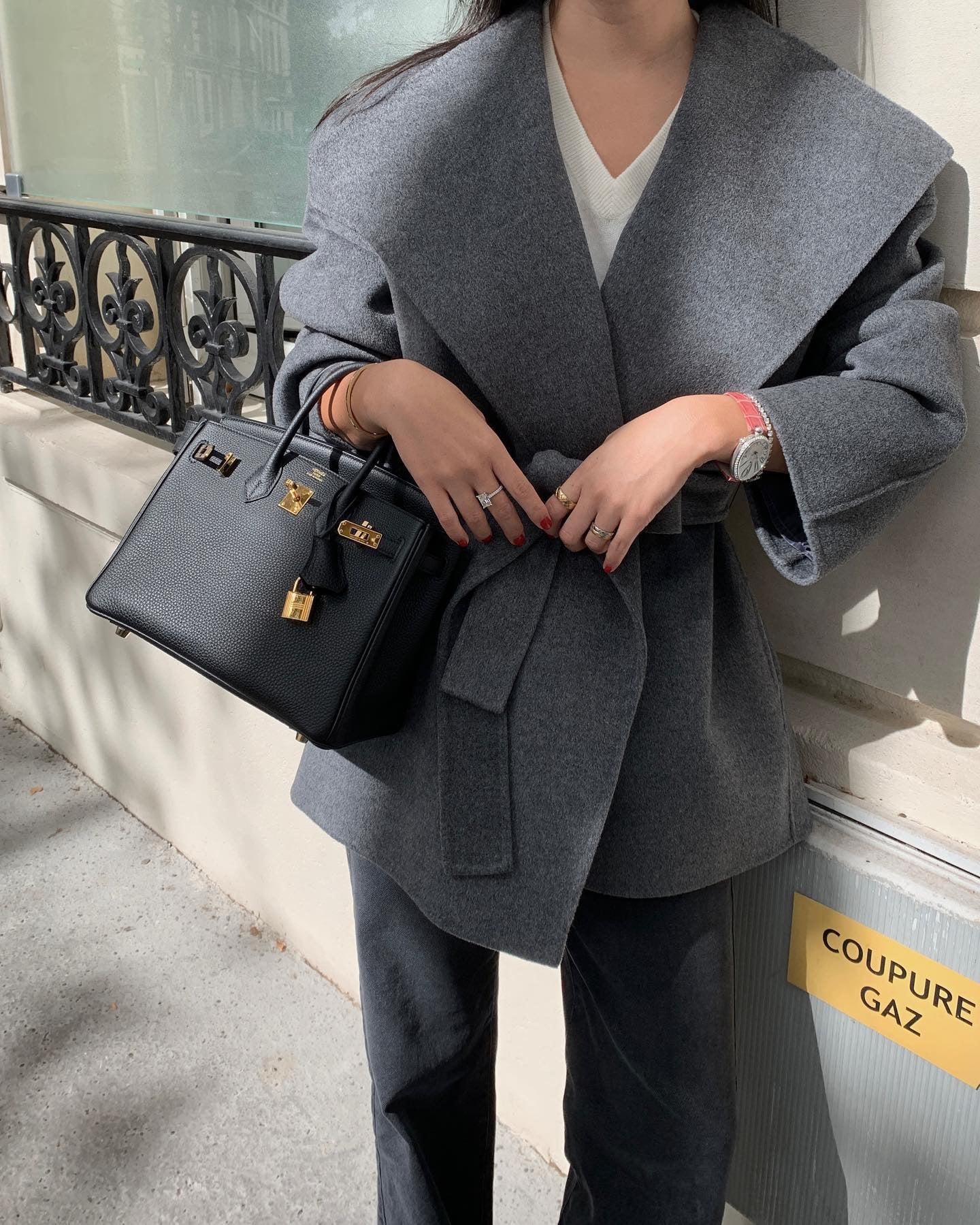 elegant large lapel tie, waist-cinching woolen coat for women