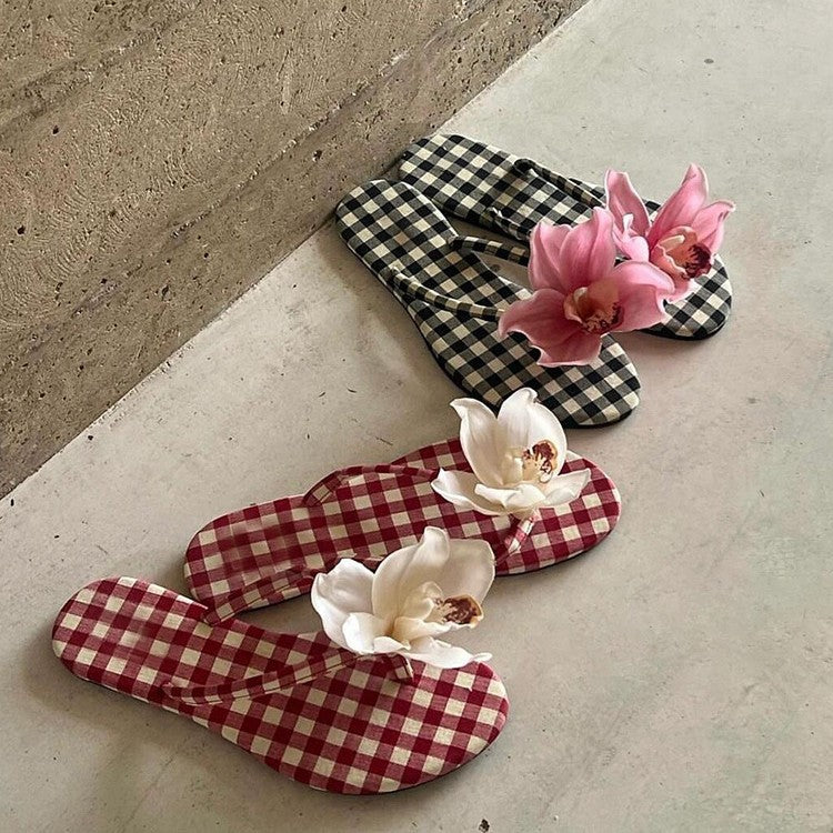 gingham flip flops with flower