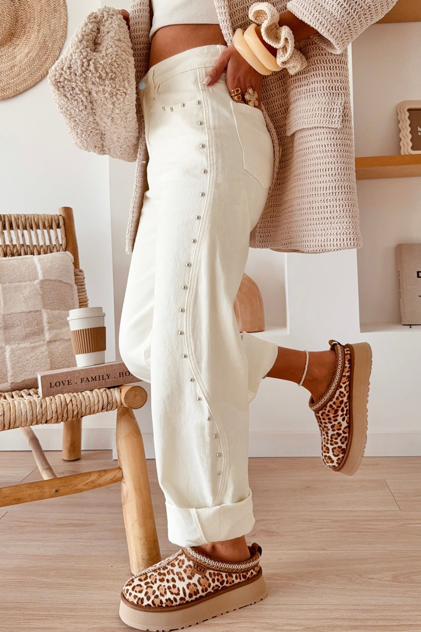 White Side Seam Rivet Detail Ankle Length Casual Jeans