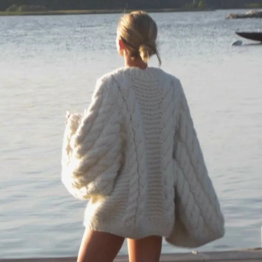 Round-neck flared sleeve cable knit sweater for women