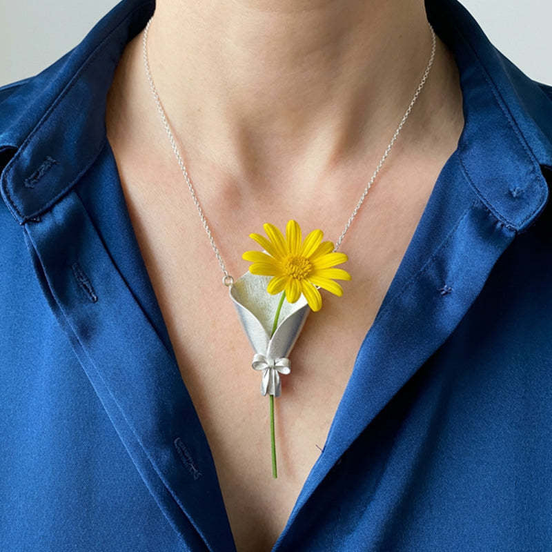 Wearable Flower Bouquet Clip