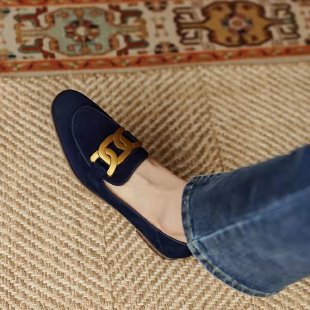square heel, pointed toe loafer