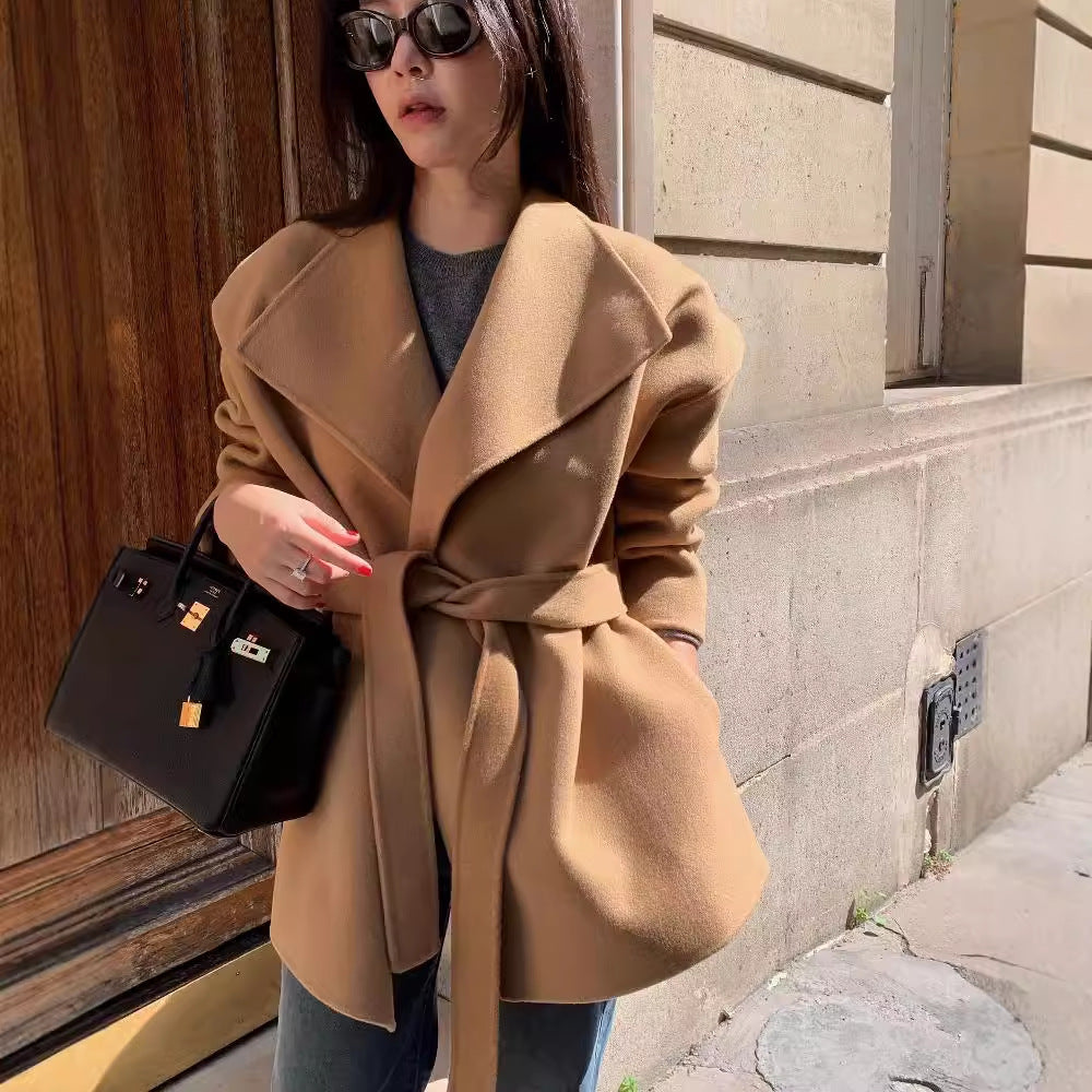 elegant large lapel tie, waist-cinching woolen coat for women