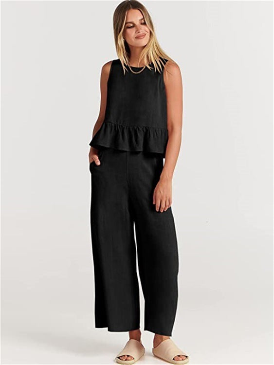 Women's sleeveless ruffle top, wide-leg capri pants set
