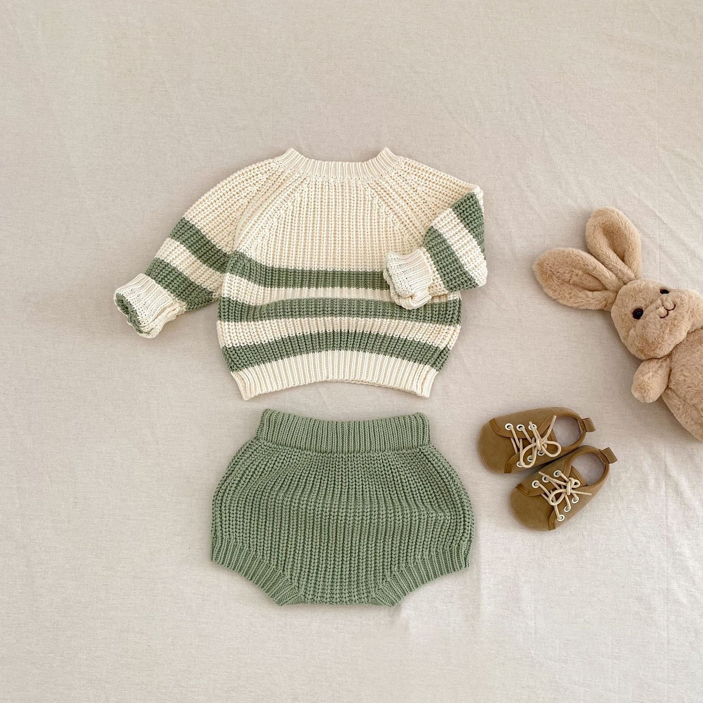 Baby knitted top and bottoms