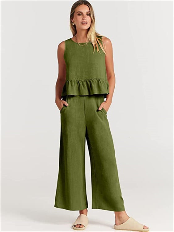 Women's sleeveless ruffle top, wide-leg capri pants set