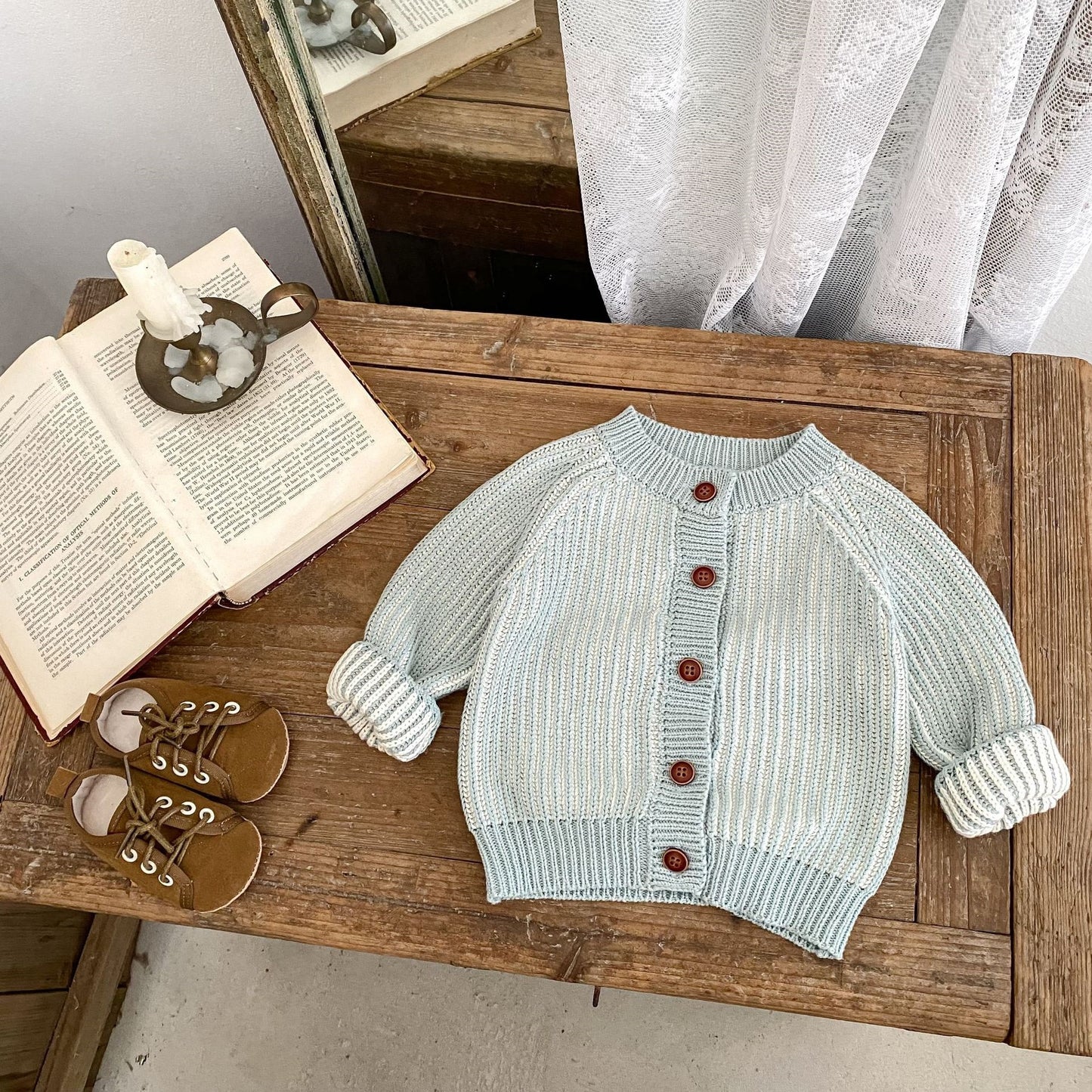 two-color twisted round-neck knitted sweater
