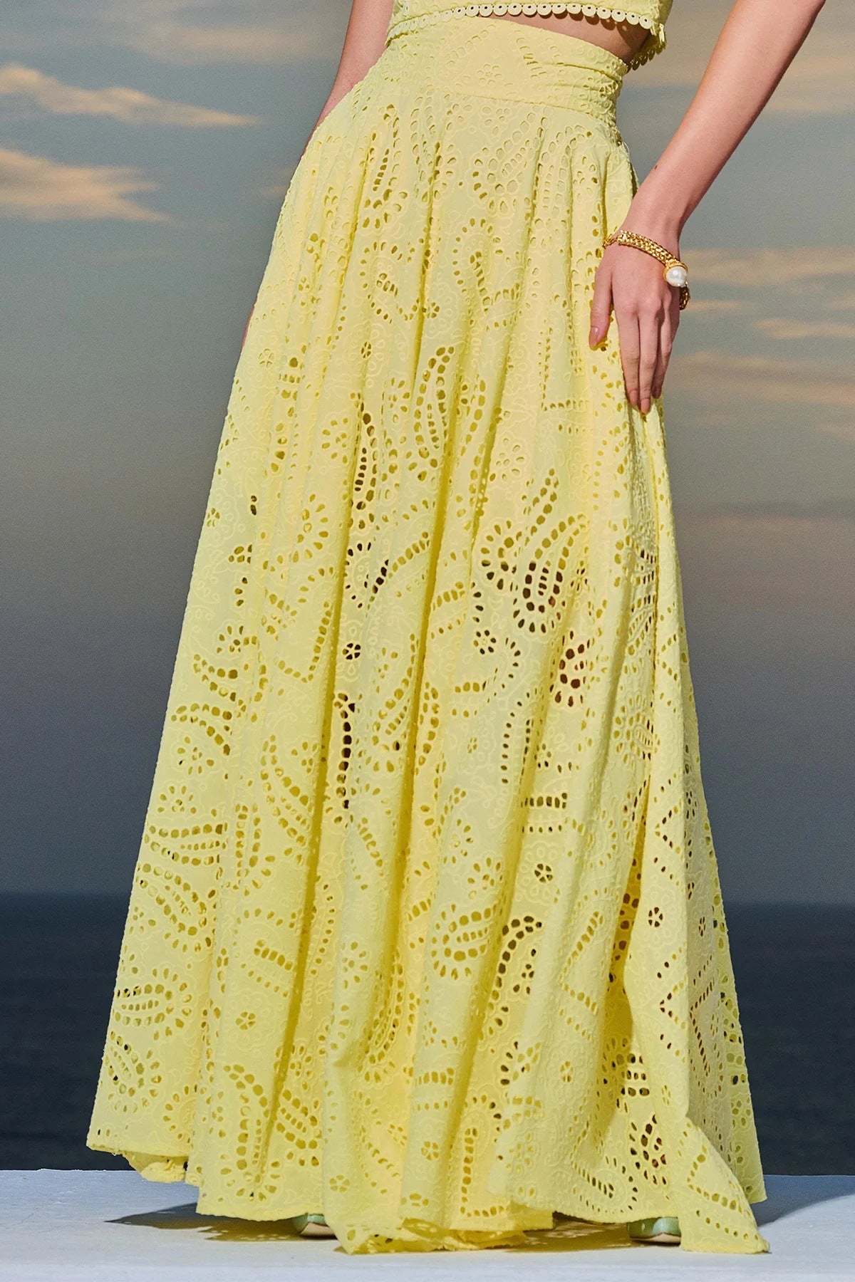 detailed eyelet two-piece set