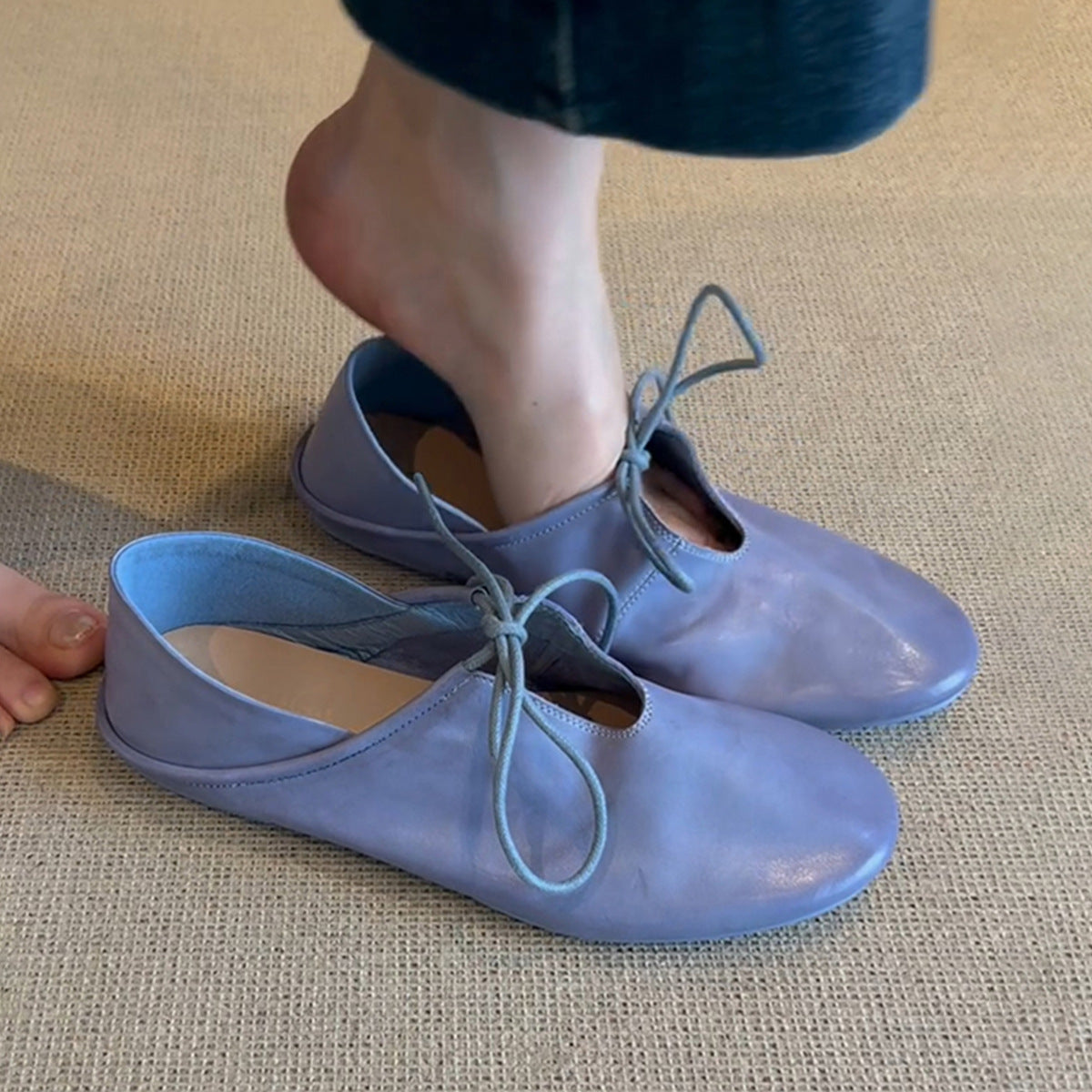 Soft leather lace-up  ballet flat