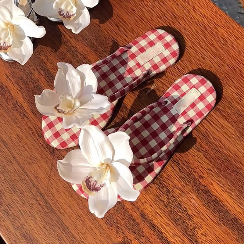 gingham flip flops with flower