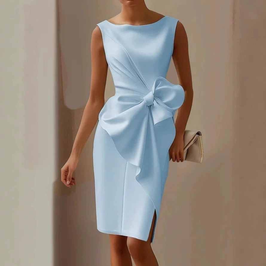 Women's dress with bow decoration