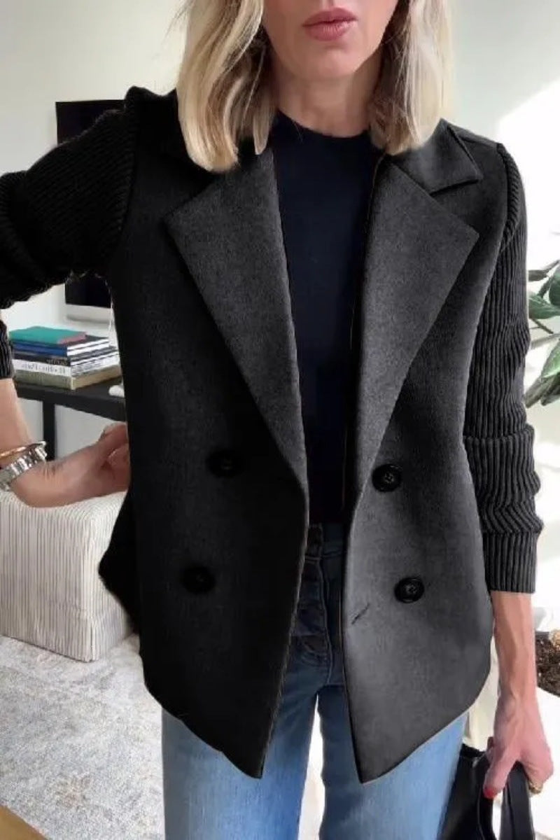 Elegant woolen tweed coat with ribbed knit sleeves