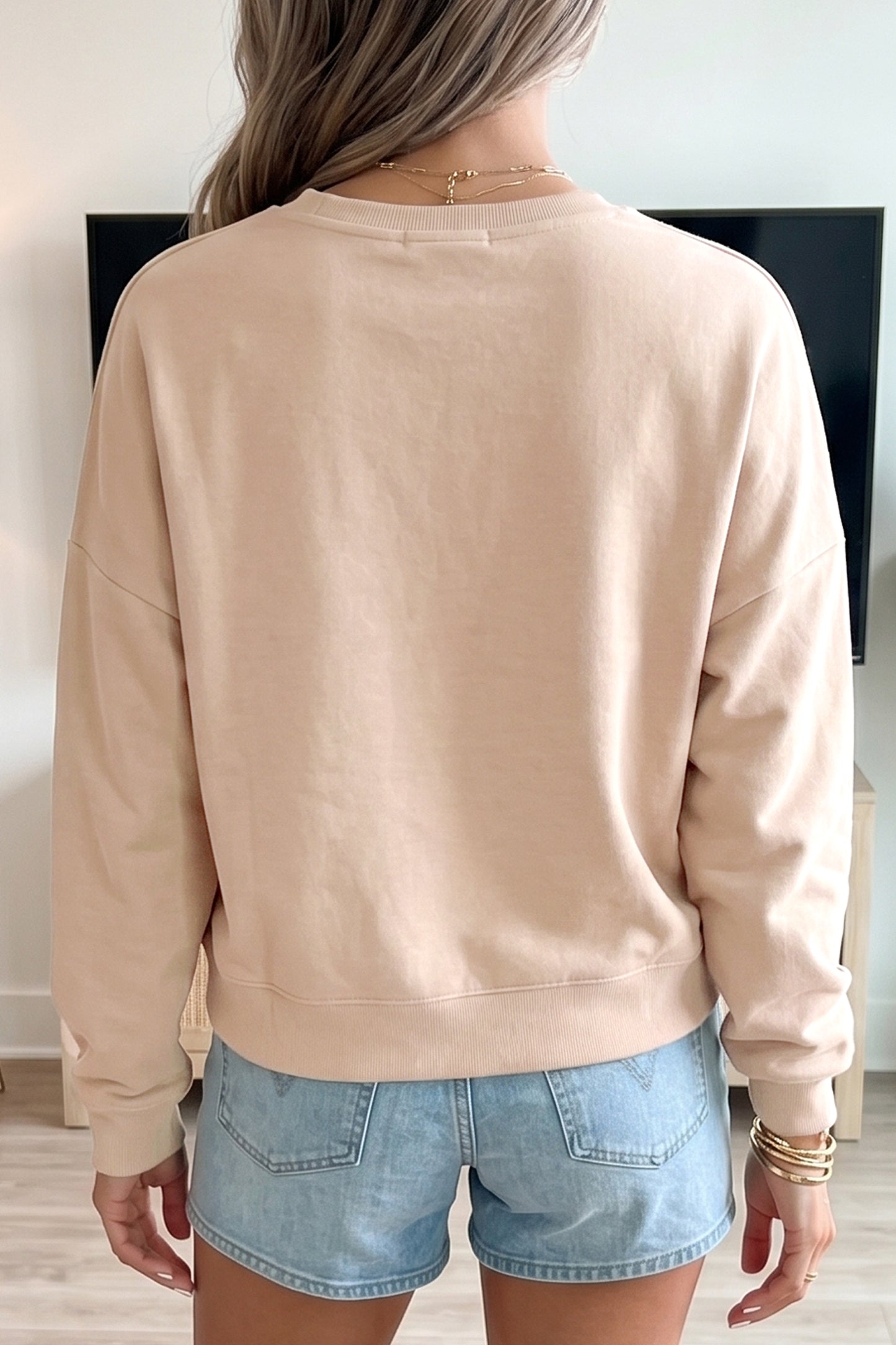 Parchment Horse Shoe Embroidered Patch Western Pullover Sweatshirt