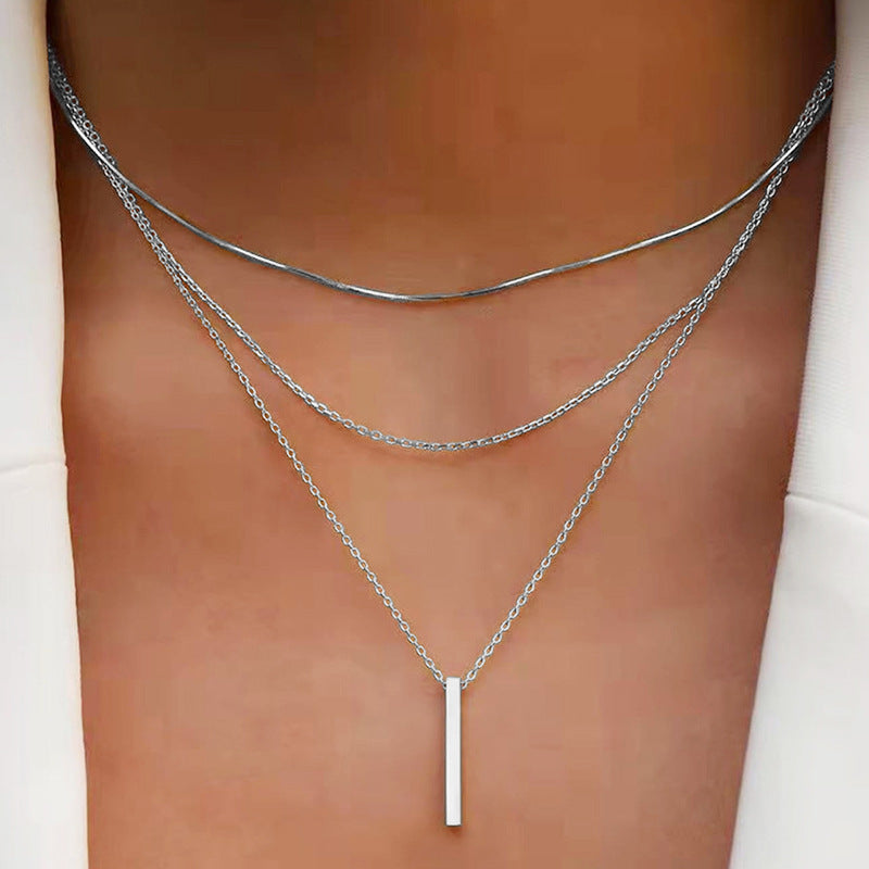 Bohemian-style collarbone chain with pendant