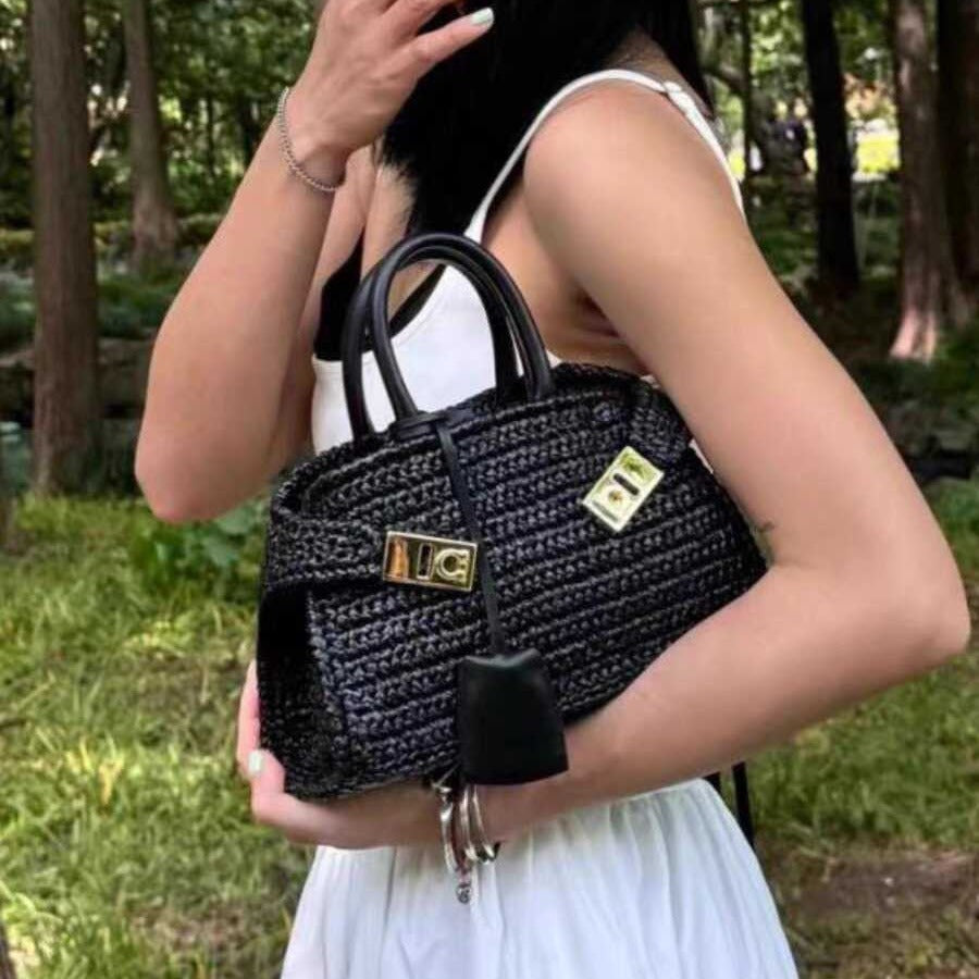 mini straw-woven bag