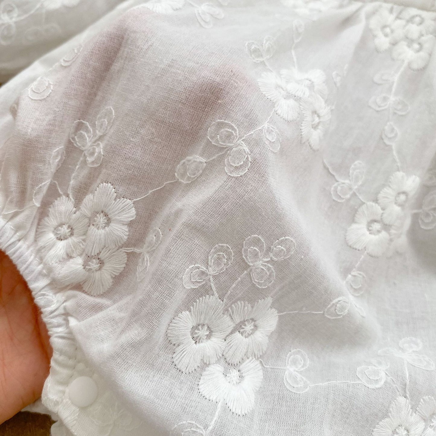 baby lace detailed bubble suit with collar