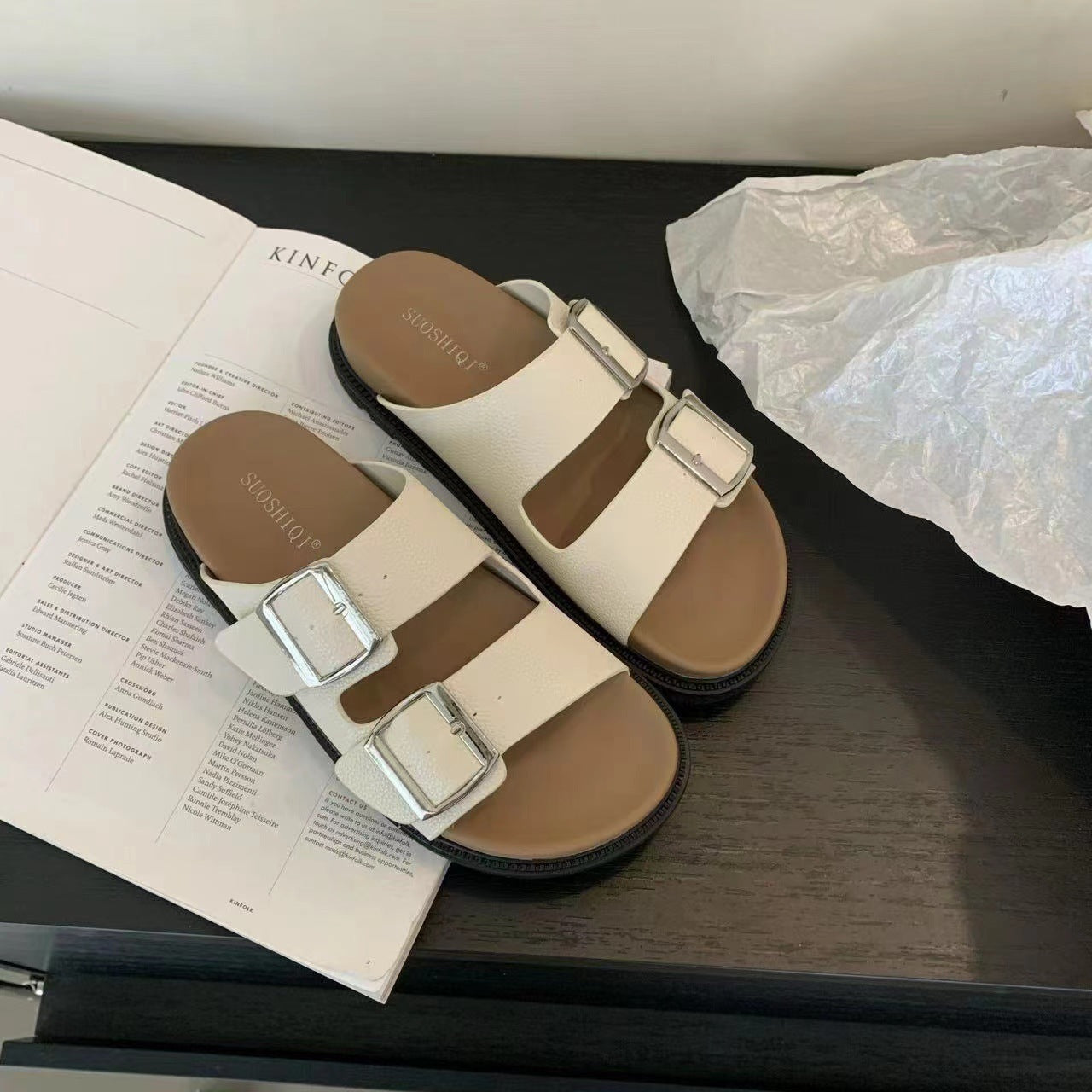 Buckle sandals