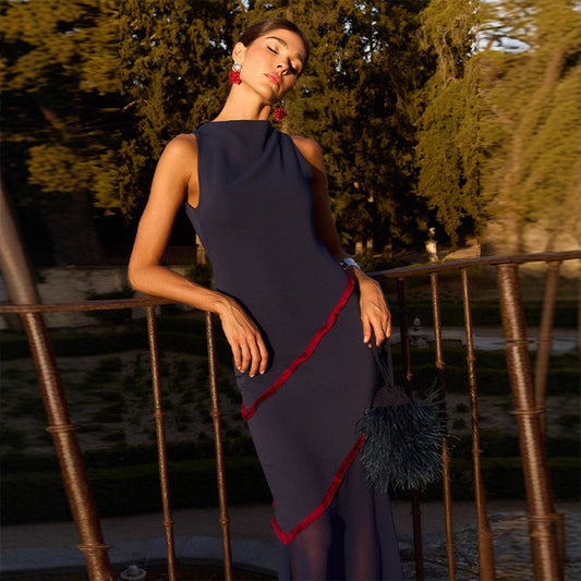 Elegant women's dress with contrasting color