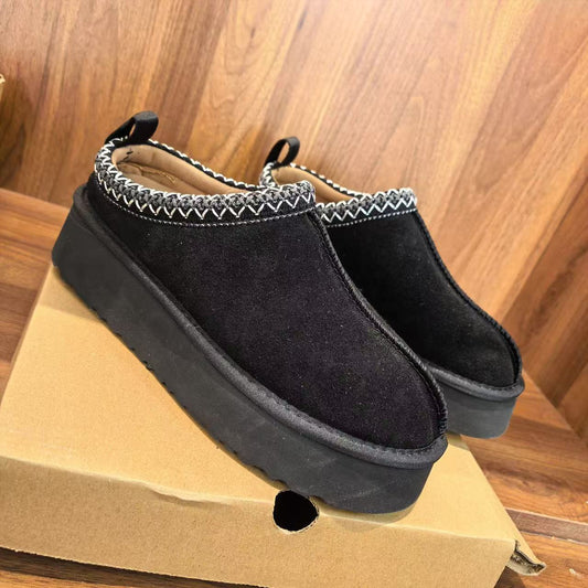 thick-soled snow boots