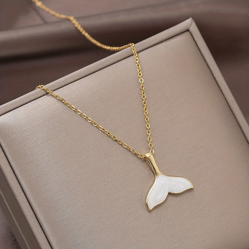Fishtail charm and chain necklace