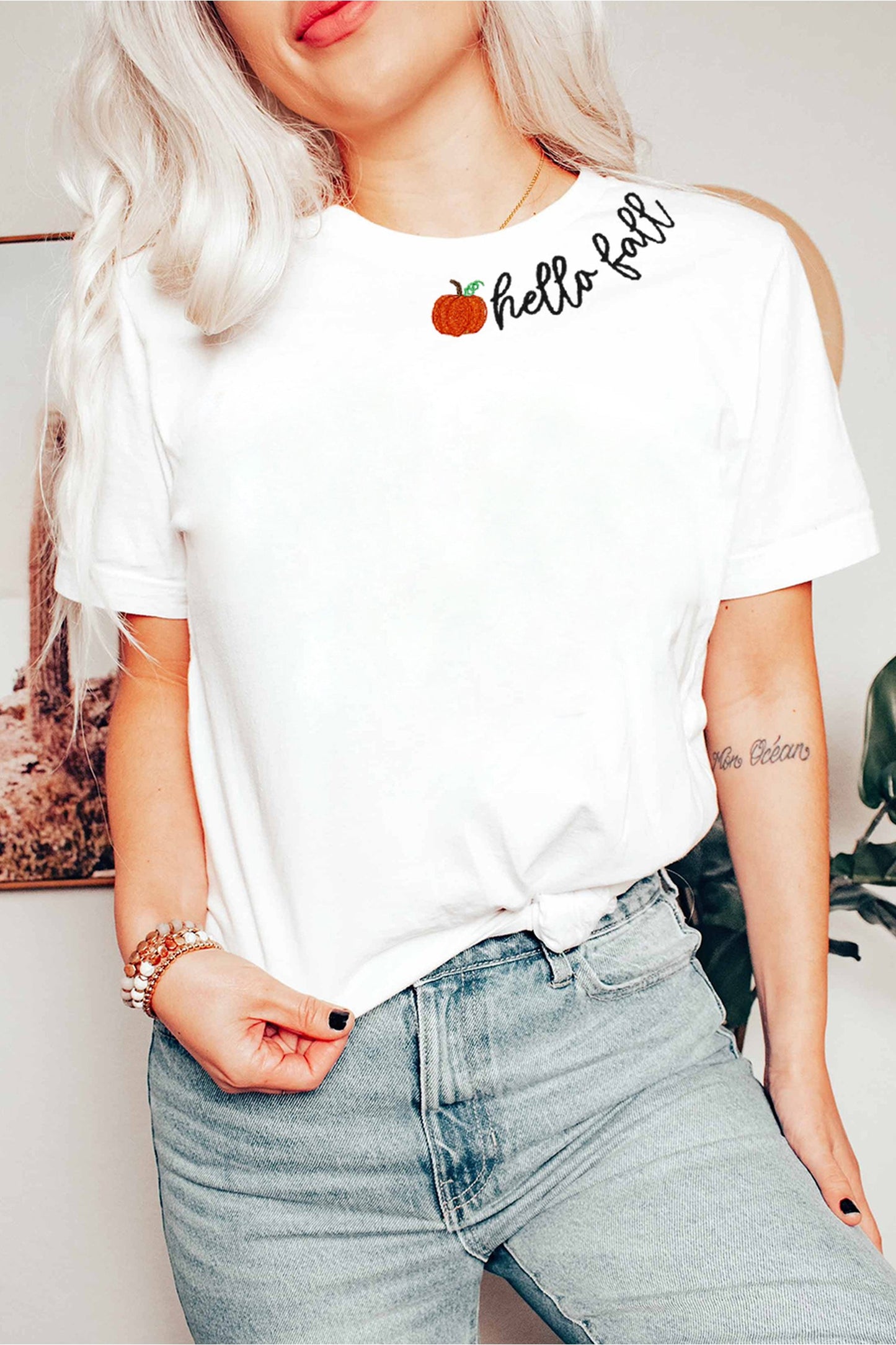 White hello fall Embroidered Pumpkin Hello Casual Round Neck T Shirt