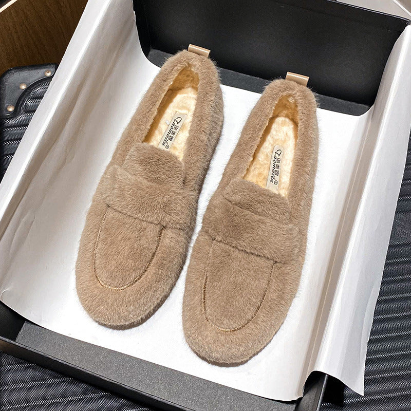 Women warm, fleece loafer