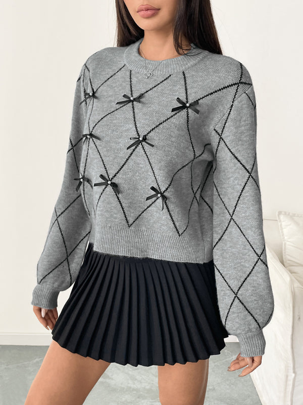 New round neck sweater with bow decoration